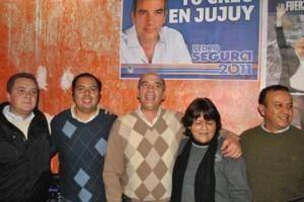 Segura y Robles inauguraron sede y dijeron que la verdadera �pelea� es el 23 de octubre