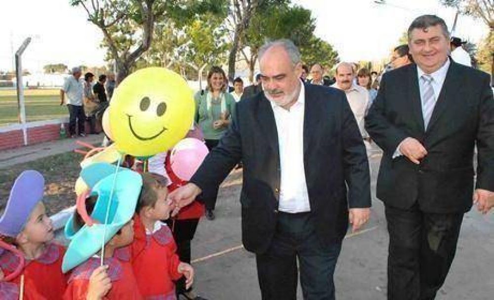 El gobernador destac� que San Lorenzo se reencontr� con su historia y se encamina hacia un futuro de progreso y bienestar