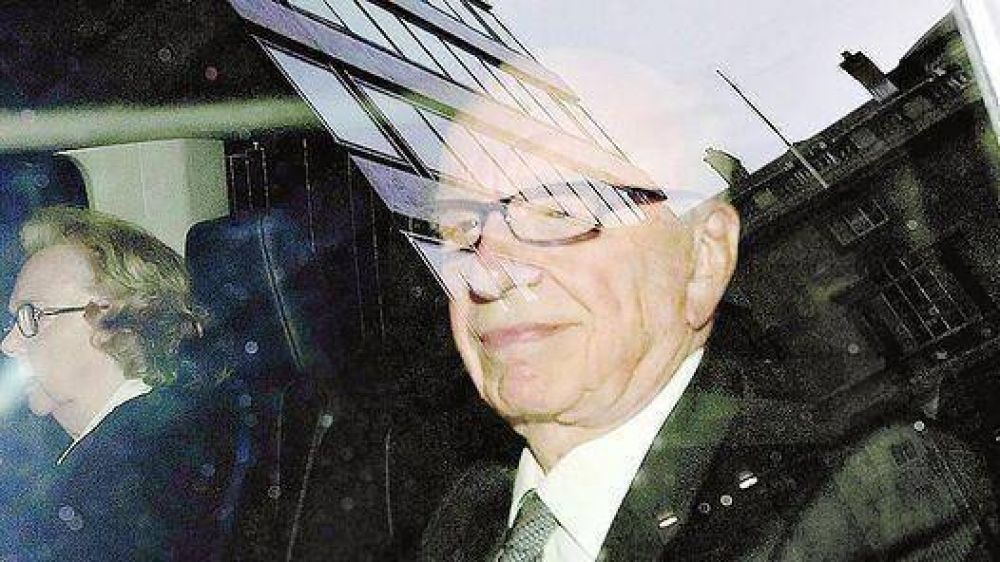 Presionado, Murdoch declarar� el martes ante el Parlamento brit�nico