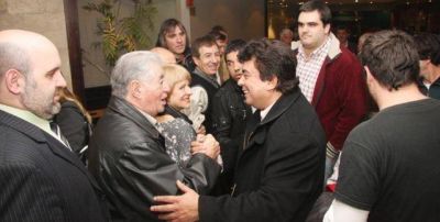 El intendente recorri� Ramos Mej�a y escuch� a algunos vecinos