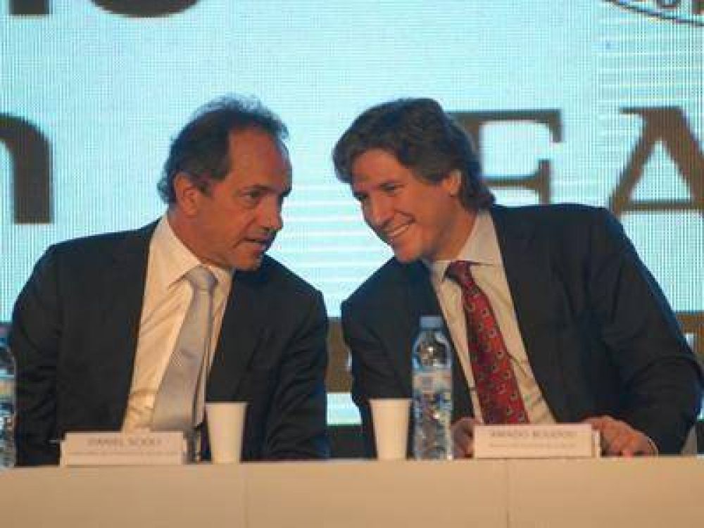 Boudou y Scioli encabezan un plenario de dirigentes del Frente para la Victoria