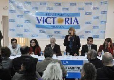 El Frente para la Victoria present� candidatos a diputados nacionales 