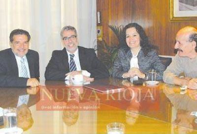 Beder Herrera retom� el di�logo por la pr�rroga de la Promoci�n 