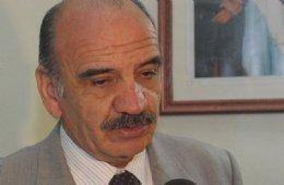 "No existe posibilidad de que Alperovich no sea candidato"