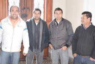 'Acordamos con el Ejecutivo reabrir las paritarias el 15 de agosto' . 