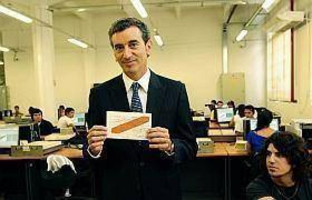 "El que no vota el 14 de agosto puede votar igual en octubre"