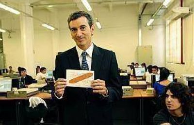 "El que no vota el 14 de agosto puede votar igual en octubre"