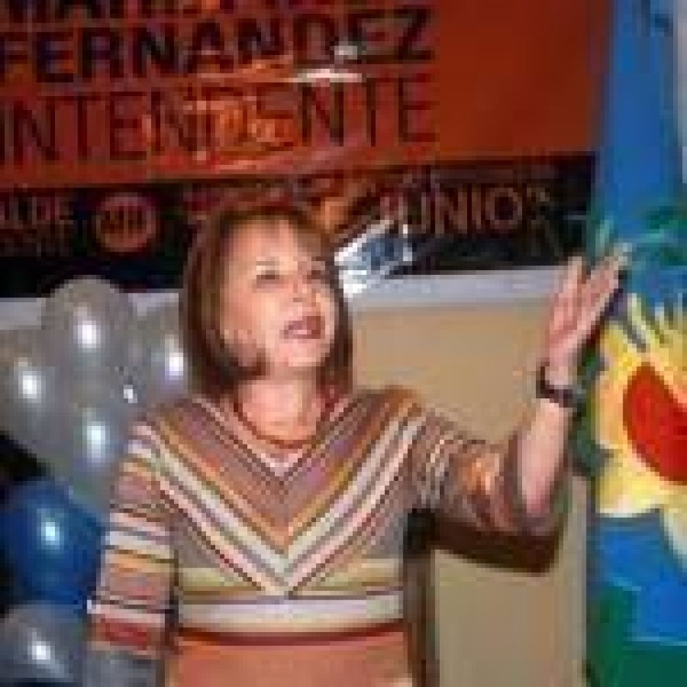 Con la presencia de Hilda �Chiche� Duhalde, Mar�a In�s Fern�ndez present� su candidatura