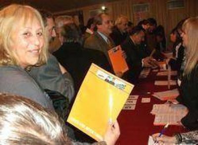 Fabio Lambertucci: �Gracias a las gestiones de la Intendente Giroldi, Campana volver� a recibir nuevos patrulleros�