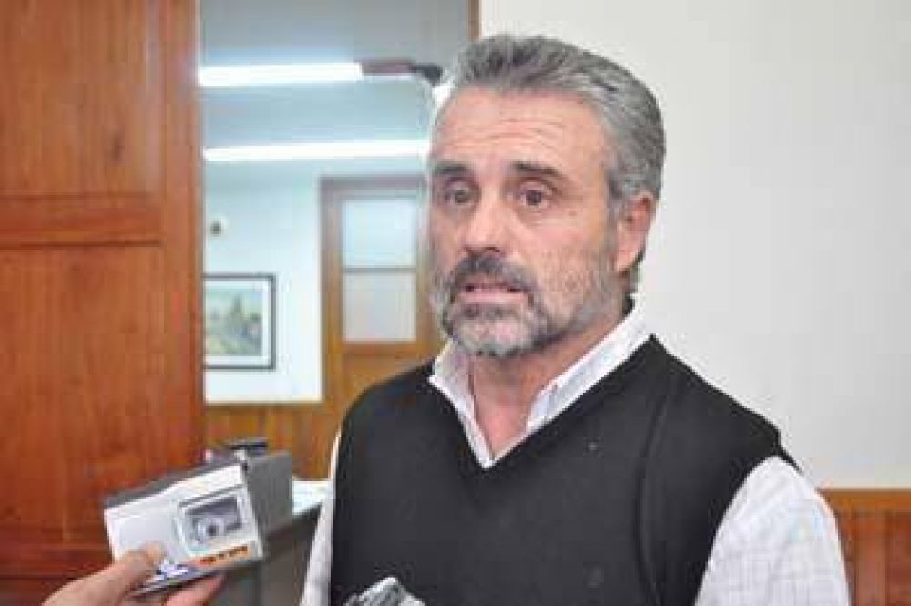 Trabajadores hospitalarios participaron de la mesa de di�logo con el Ejecutivo
