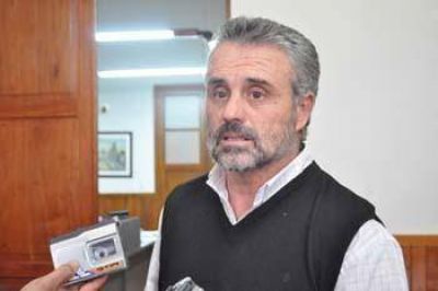 Trabajadores hospitalarios participaron de la mesa de di�logo con el Ejecutivo