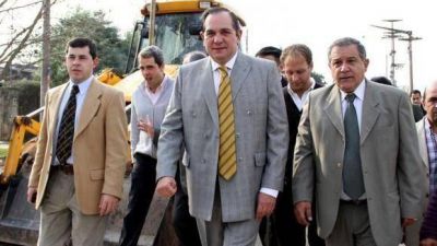 Para Alperovich, �la mejor encuesta es seguir trabajando�