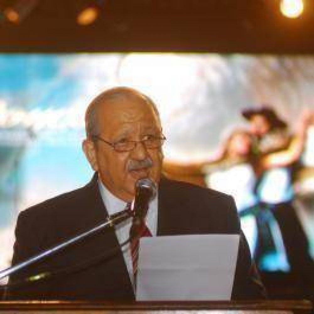 En un emotivo discurso, Brizuela del Moral destac� la importancia de la identidad de los catamarque�os 