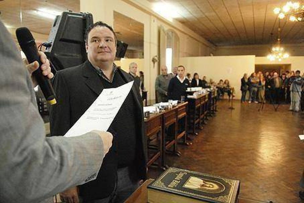 La renuncia de Albino Cisilino fue aceptada por el Concejo