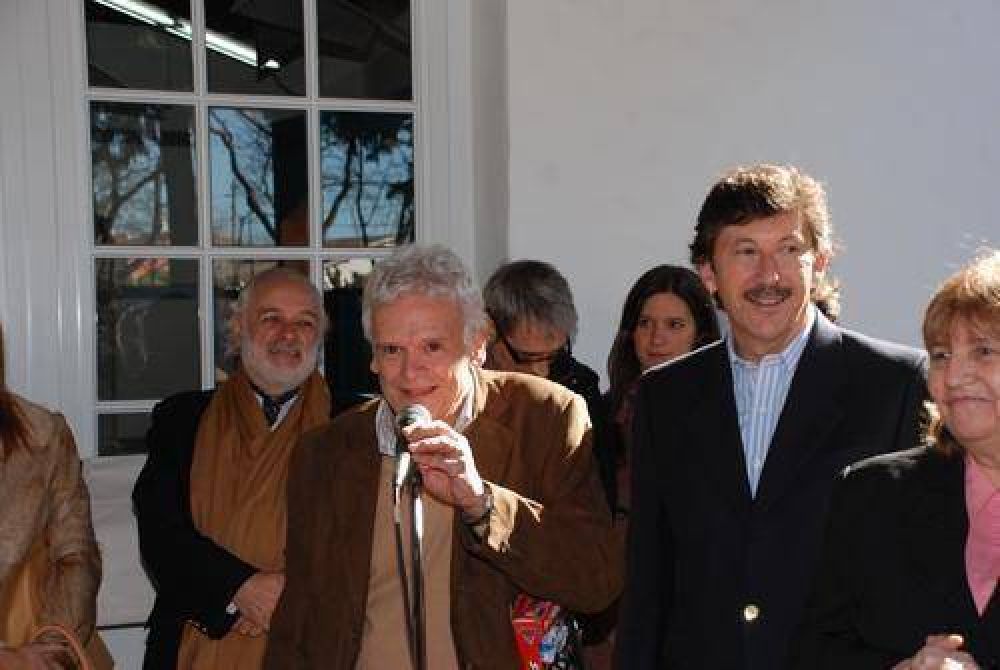 El intendente Posse inaugur� el Museo del Juguete en Boulogne  