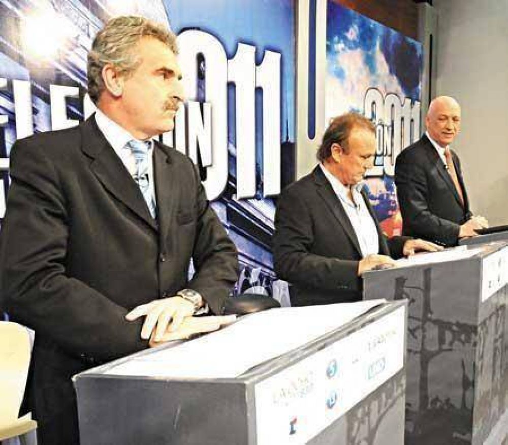 Cruce a una semana de la votaci�n
