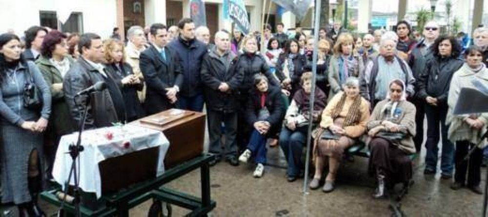 Se inaugur� el primer pante�n de la memoria en el Cementerio Municipal