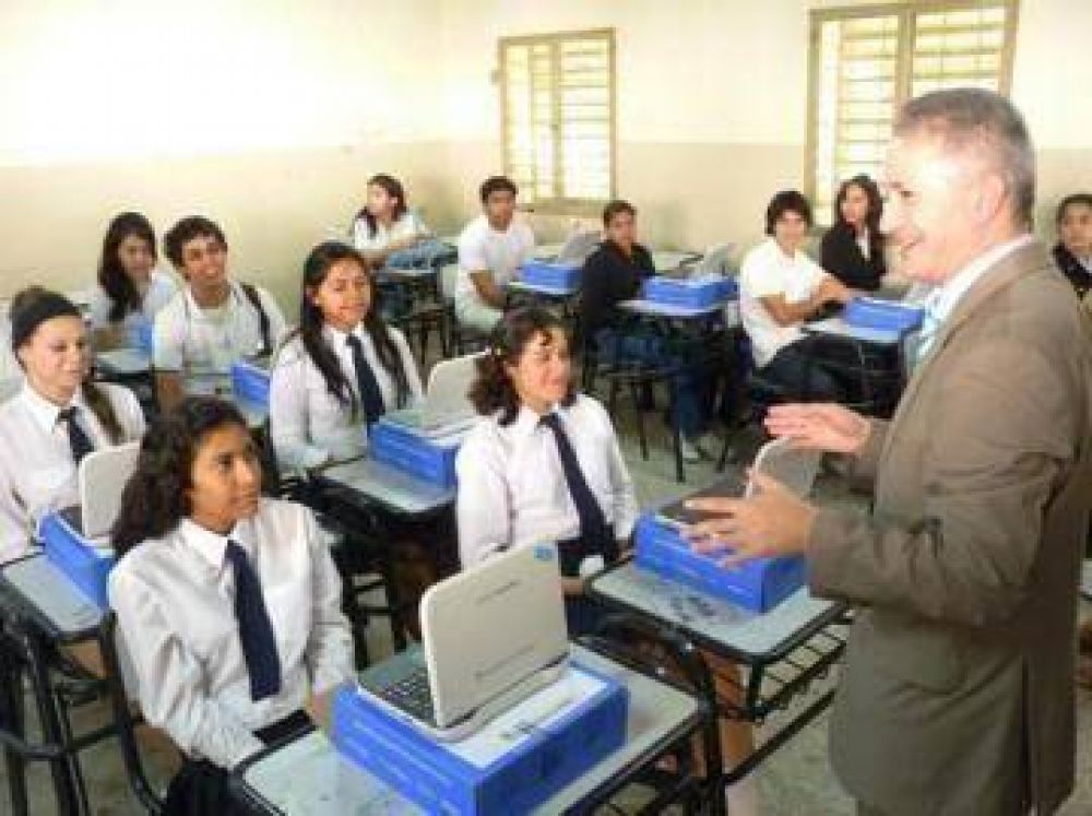 SE ENTREGARON 22.316 NETBOOKS A ESTUDIANTES Y DOCENTES, DE LAS 80.000 PREVISTAS PARA EL CHACO
