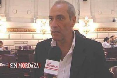Lifschitz lanz� un tiro por elevaci�n a Reutemann sobre su posible candidatura.