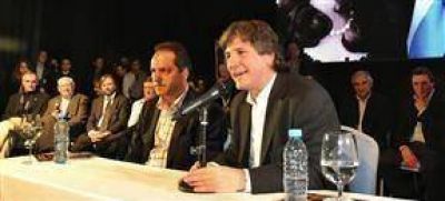 Plan del kirchnerismo para potenciar las primarias
