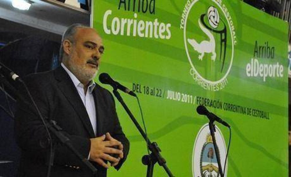 Colombi en la inauguraci�n del Torneo Argentino de Cestoball Corrientes 2011