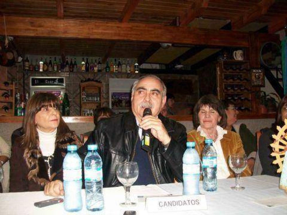 Gorostiza present� la lista 2 �celeste y blanca�