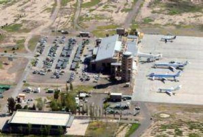 Un concejal dice que Aeropuertos Argentina 2000 le debe a Las Heras