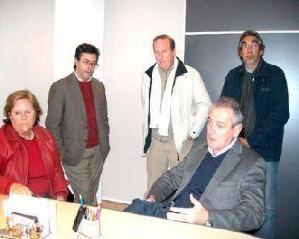 Benedetti estuvo ayer en la ciudad