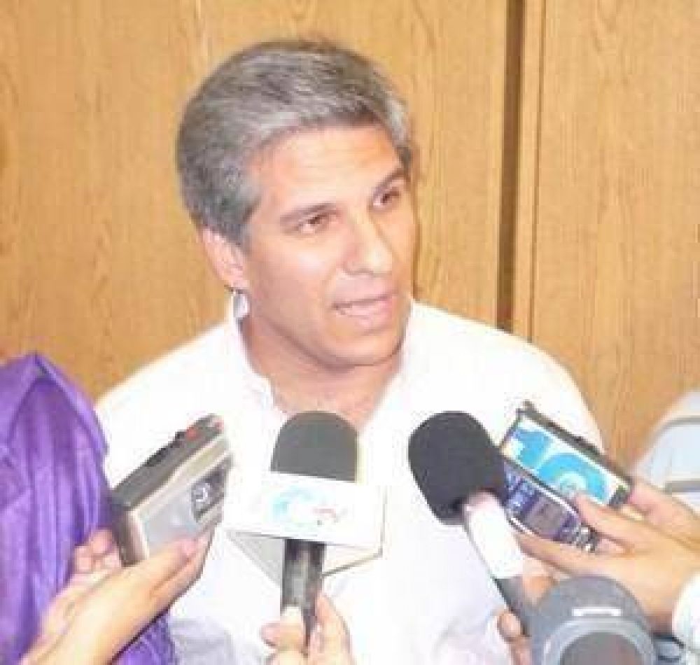 Poggi de campa�a: entrega m�s de $1 mill�n en aportes de Pueblos Puntanos