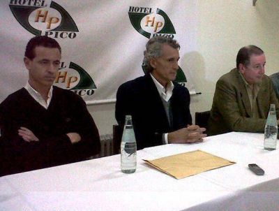 Tierno afirm� que la candidatura de Jorge es ilegal y que de presidencia lo buscaron para ir con su lista en La Pampa