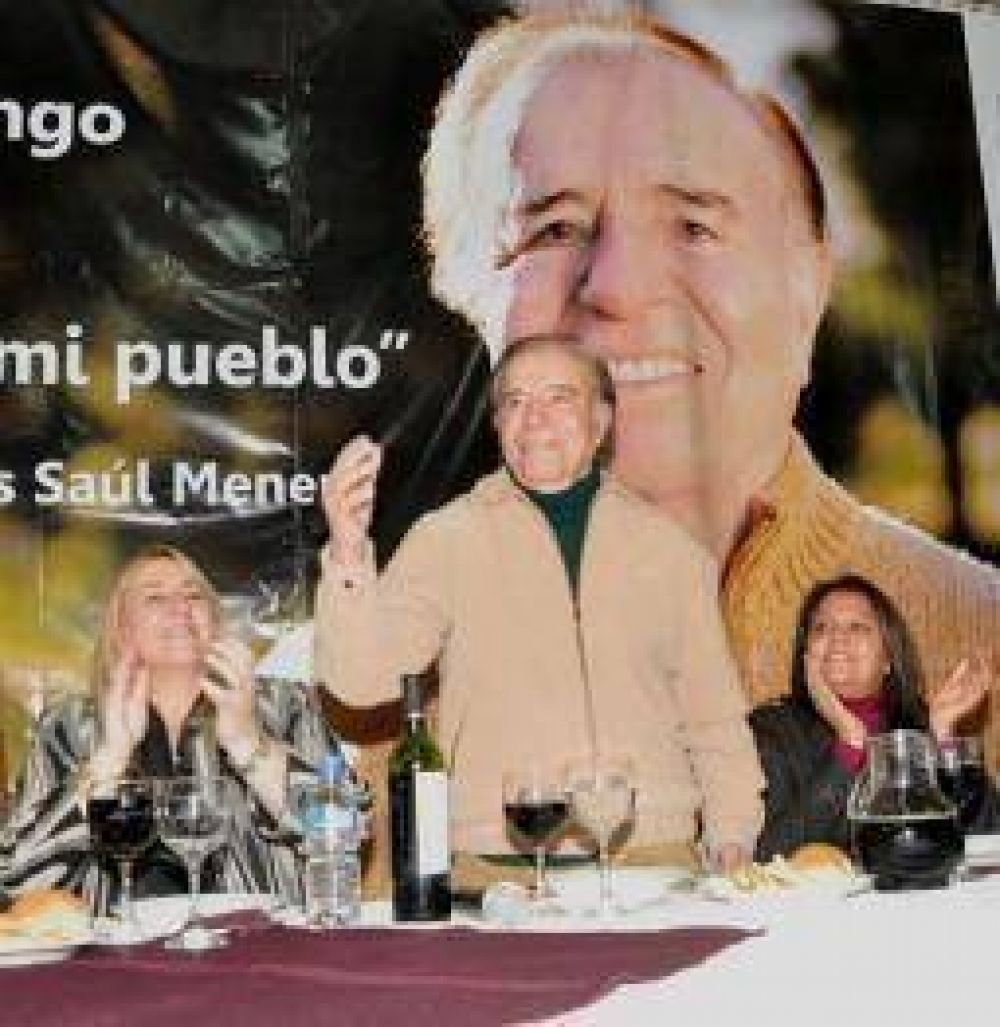 Menem ningune� a sus cr�ticos y elogi� la gesti�n de Beder Herrera