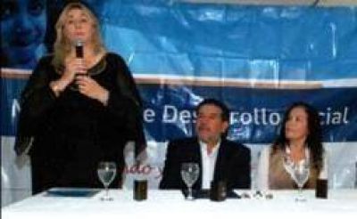 Duro cruce de palabras entre dos candidatas a legisladoras nacionales