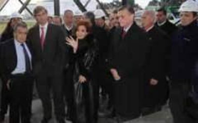 CARLOS FERN�NDEZ:�Santa Fe participa del nueve por ciento del PBI nacional"