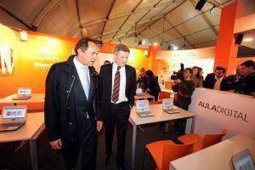 Herramientas digitales para 260 mil maestros y profesores 