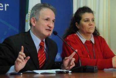 Educaci�n ratifica su pol�tica de recomposici�n salarial del 35 por ciento