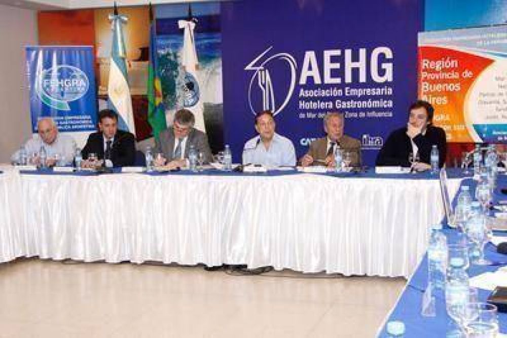 Reuni�n empresaria de hoteleros y gastron�micos de la regi�n
