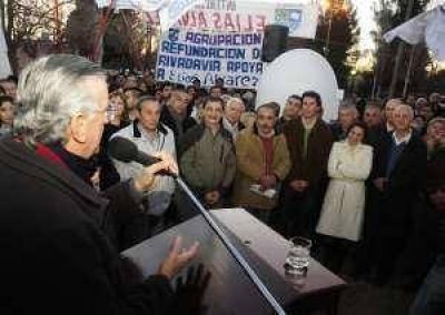 Rivadavia, a full con obras