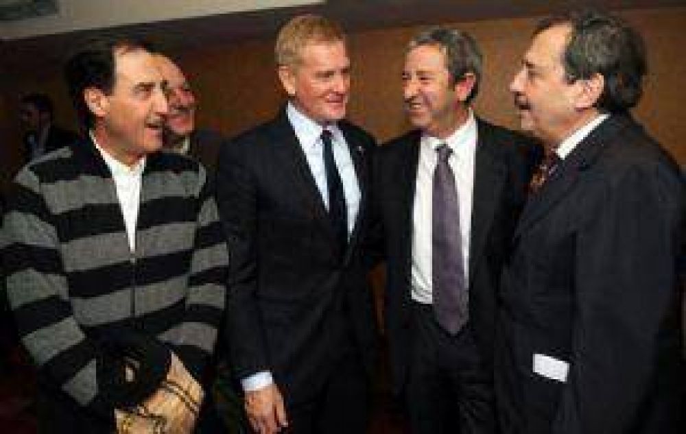 Para Alfons�n, la promoci�n es injusta  