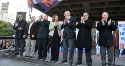 El Frente Progresista cerr� con cr�ticas al kirchnerismo y Del Sel
