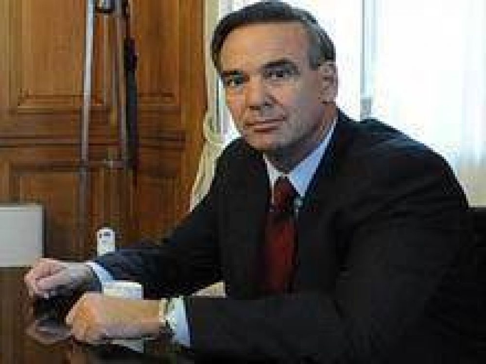 Pichetto confirm� que enviaron $200.000 para comprar ambulancia en Choele Choel