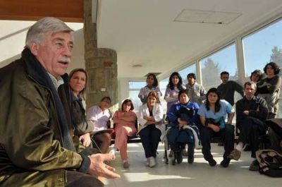 Soria en Bariloche, de recorrida en el hospital