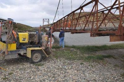 El Municipio apura los trabajos para restaurar el Puente Colgante
