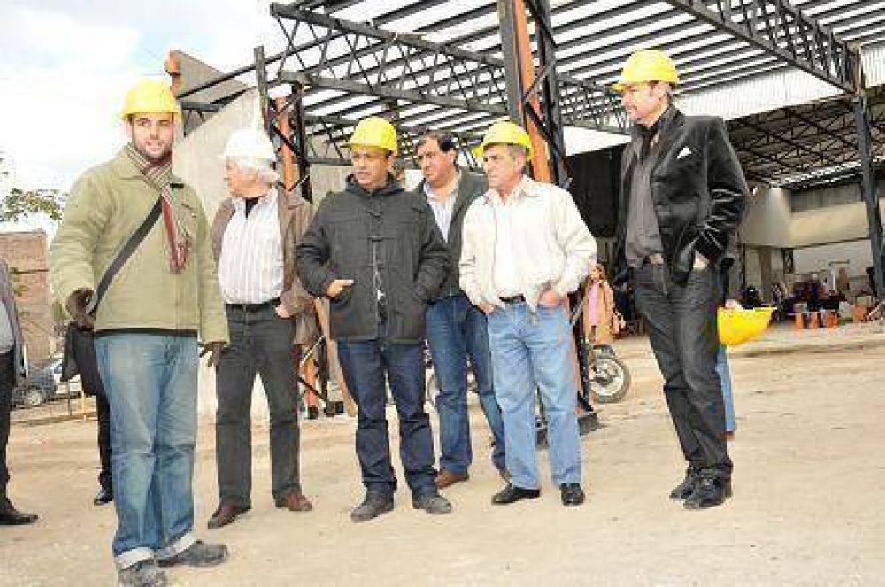 Avanzan las obras del nuevo Polideportivo de Grand Bourg