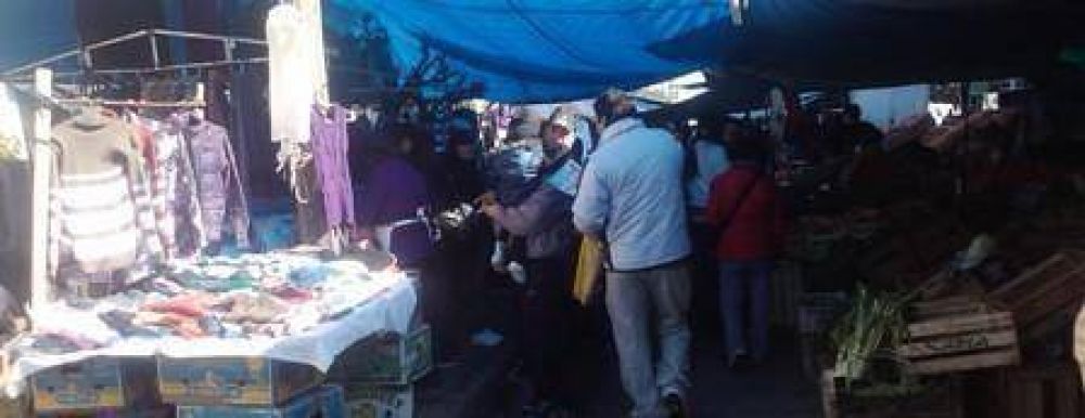 Oscar Pettinato recorri� barrios y reforz� su campa�a publicitaria