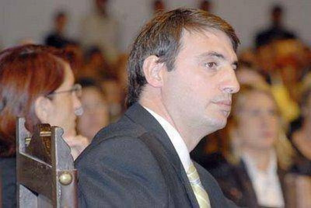 Por un �olvido� de la Junta Electoral de la UDESO, Oscar Luciani quedar�a afuera de las primarias