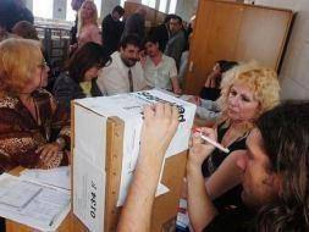 166 extranjeros votar�n en Baradero