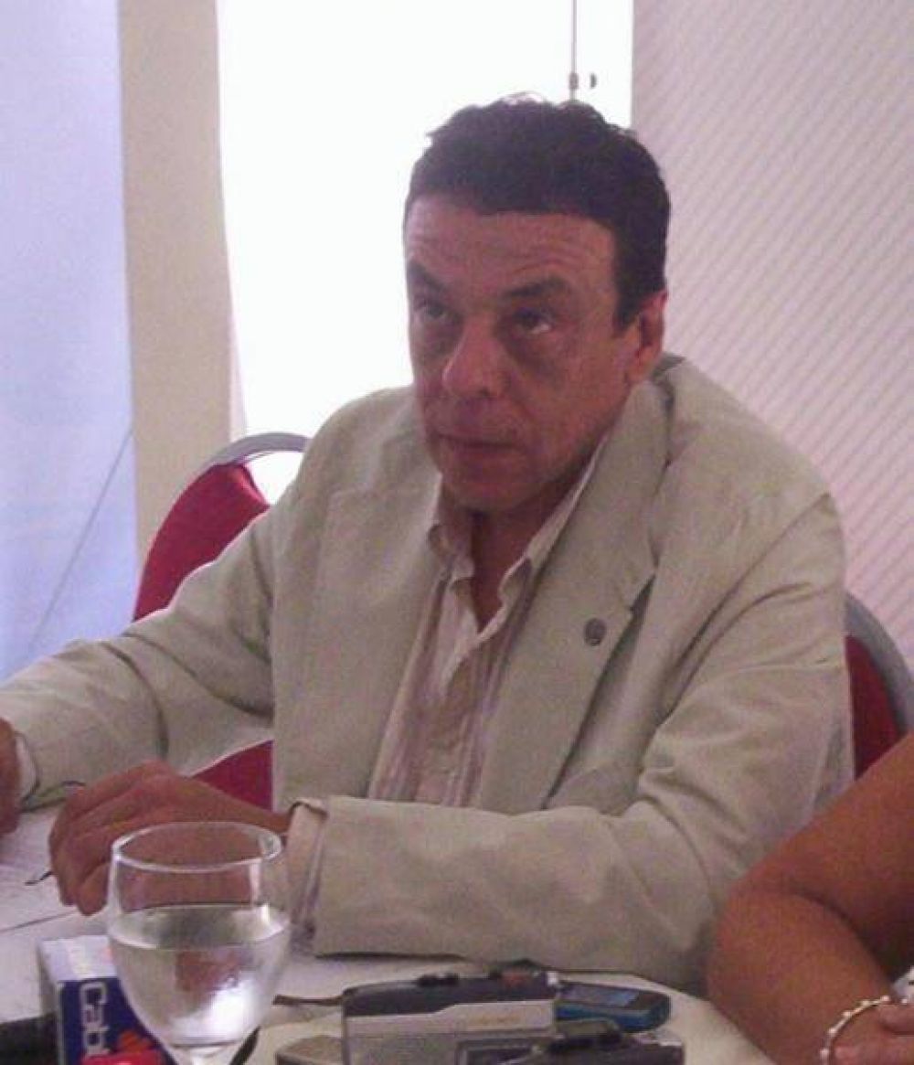 C�ffaro: �cuando entidades sociales se meten en pol�tica comprometen a sus socios�
