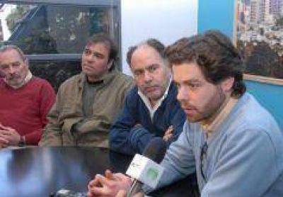 En Tandil, Cafiero se reuni� con trabajadores de una planta recuperada y con preservacionistas
