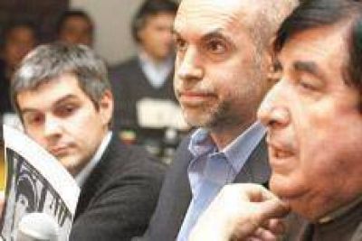 Dur�n Barba tiene un problema de papeles
