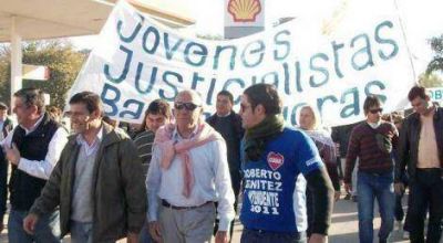 Jos� Mongel� y dirigentes dialogaron con los vecinos de Barranqueras